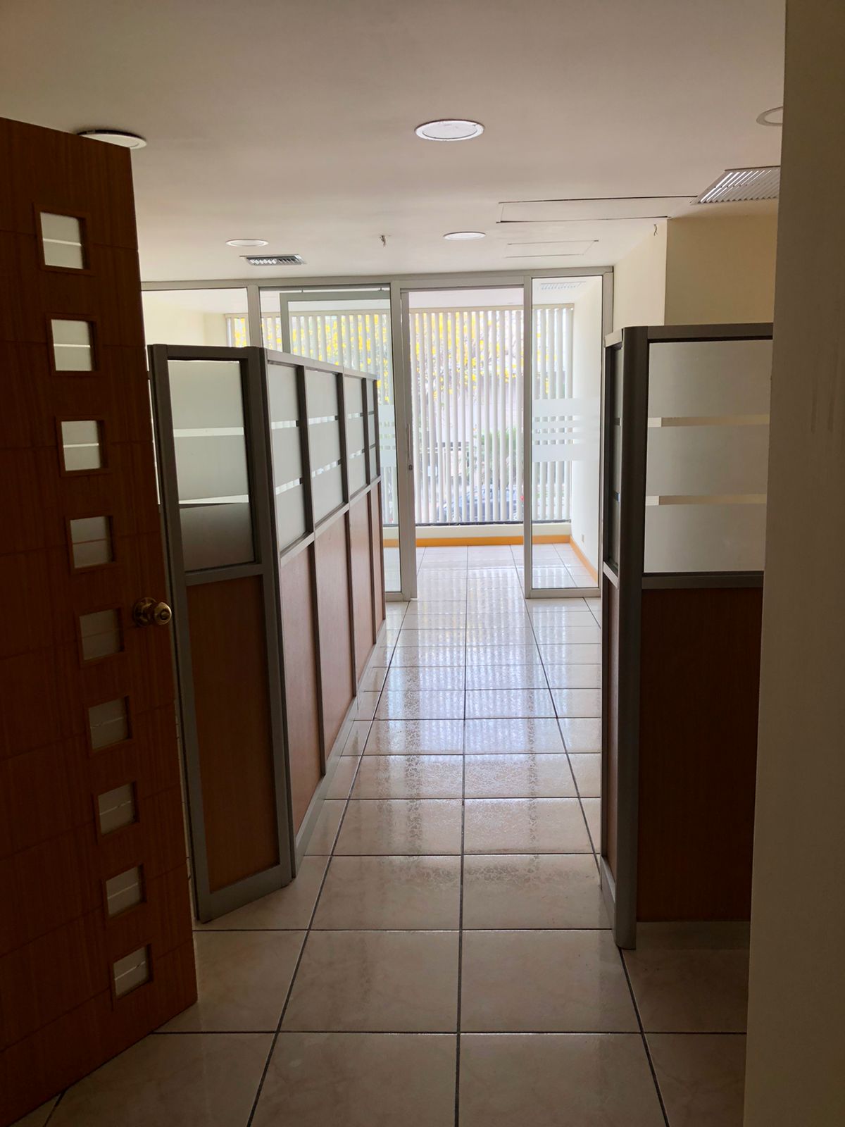 Alquiler Oficina URDESA CENTRAL, Guayaquil: 235m2